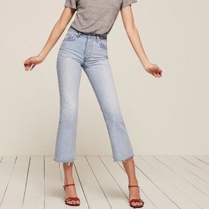 Reformation Mid-Rise Crop Flare in Sky size 23